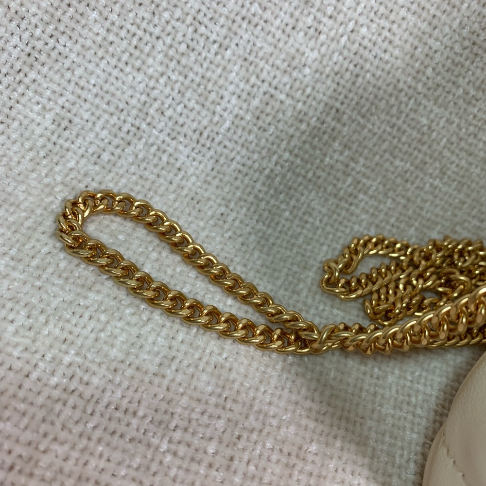 Tory Burch New Cream Quilted Leather Kira Chevron Mini Vanity Bag - BRAND NEW - Picture 13 of 16